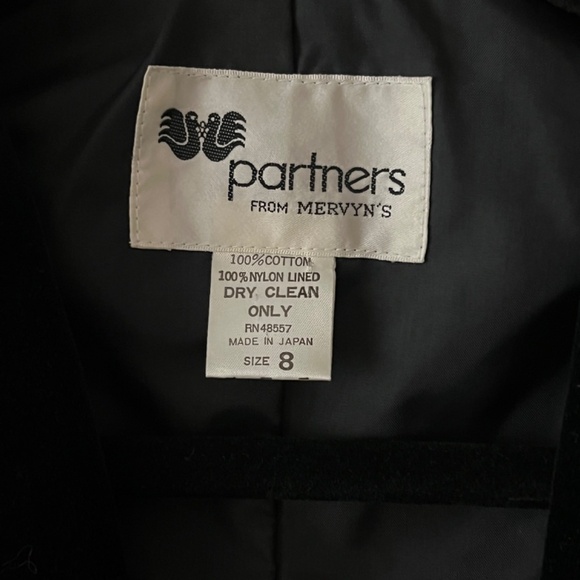 Vintage Partners from Mervyn's Velvet Cotton 2 Button Black Blazer Size 8 - Picture 5 of 7